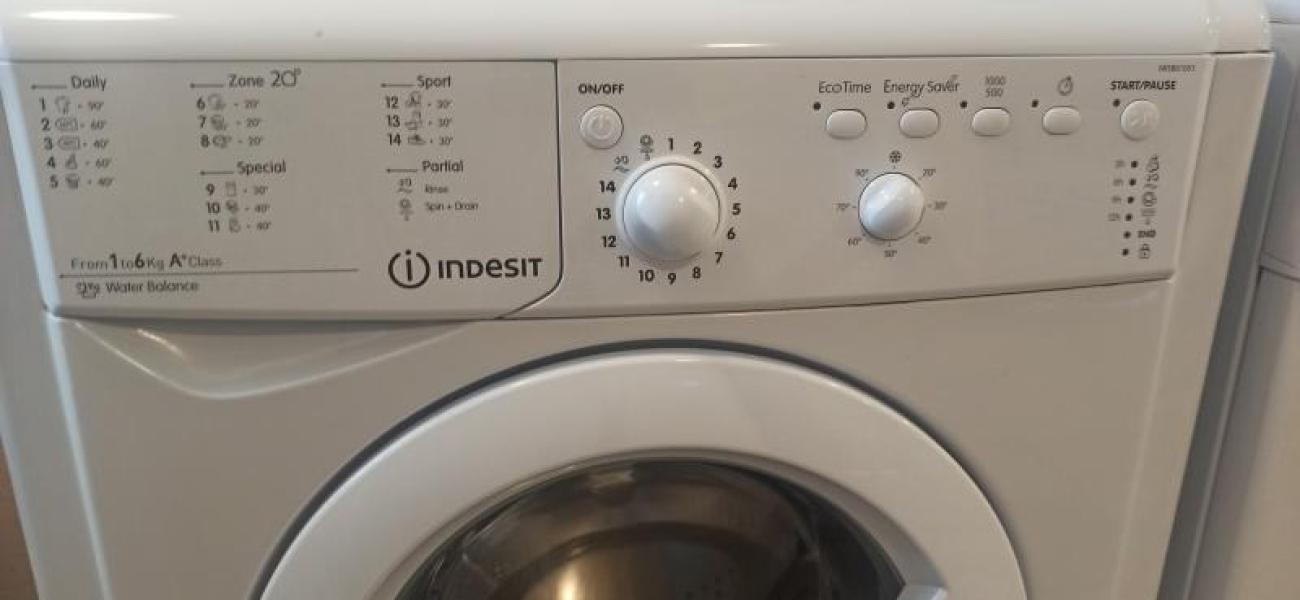 Indesit IWSB 61051 F5231