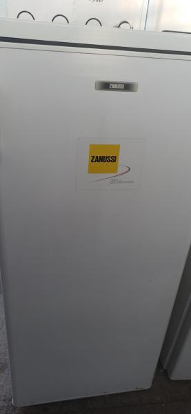 Zanussi 240 L hűtő F5362